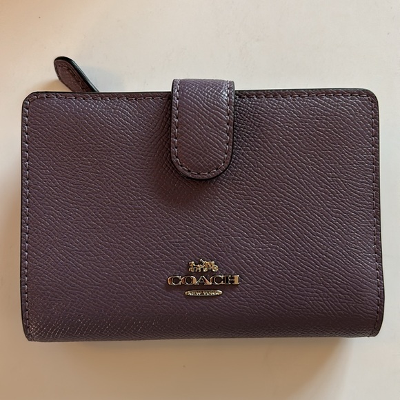 COACH Purple Leather Medium Bifold Wallet Corner Zip Coach Purple Wallet - Picture 16 of 16